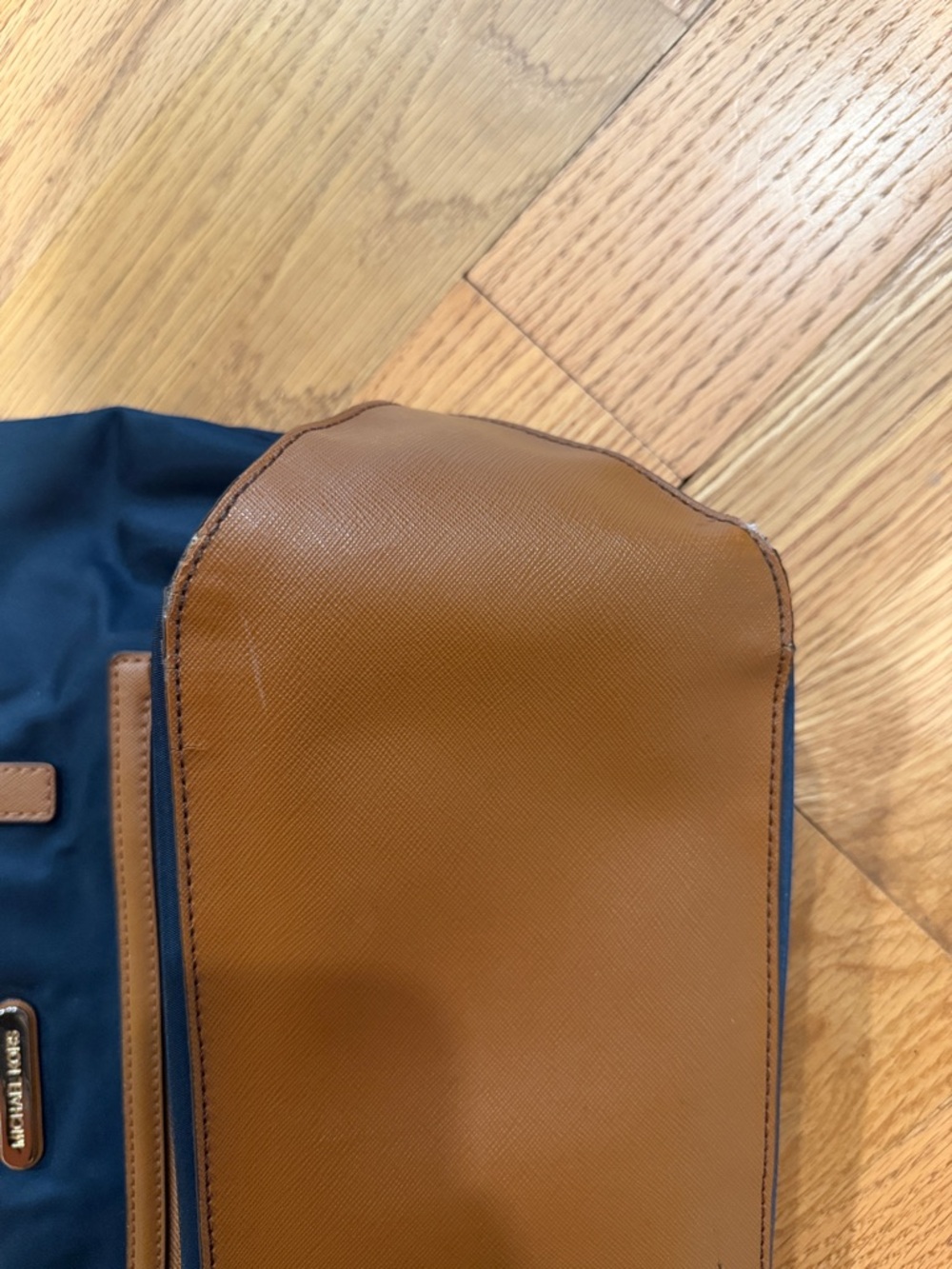 Michael Kors Navy and Tan Shoulder Tote - Picture 3 of 6